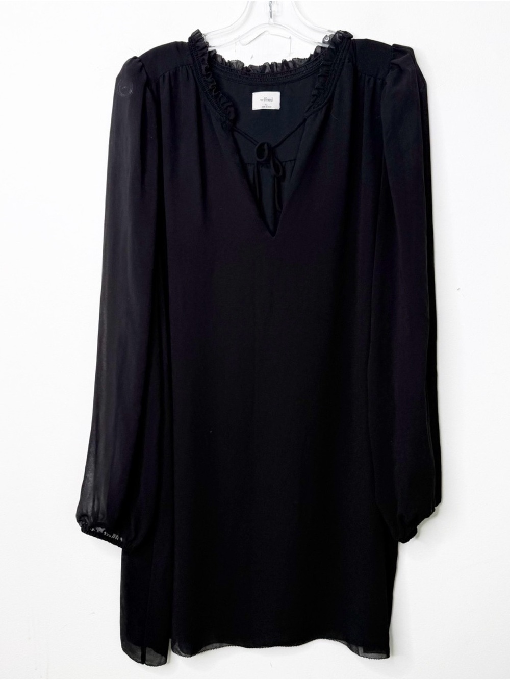 WILFRED Black Long-Sleeve Tie Neck Chiffon Shift Mini Dress Sz. XL Aritzia - Picture 2 of 5